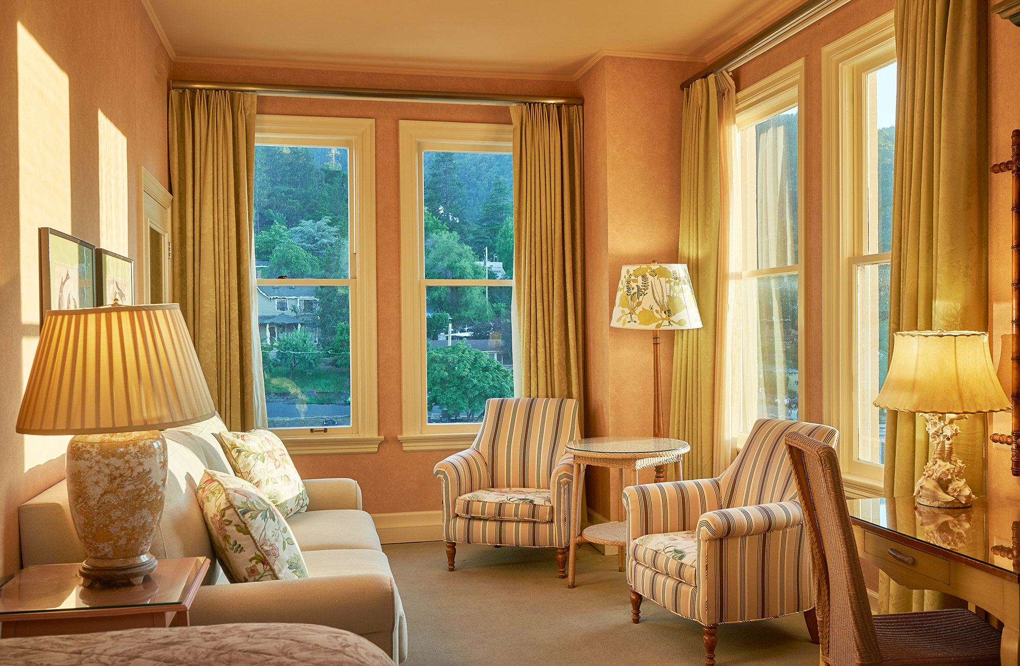 Guest Rooms Guest Rooms