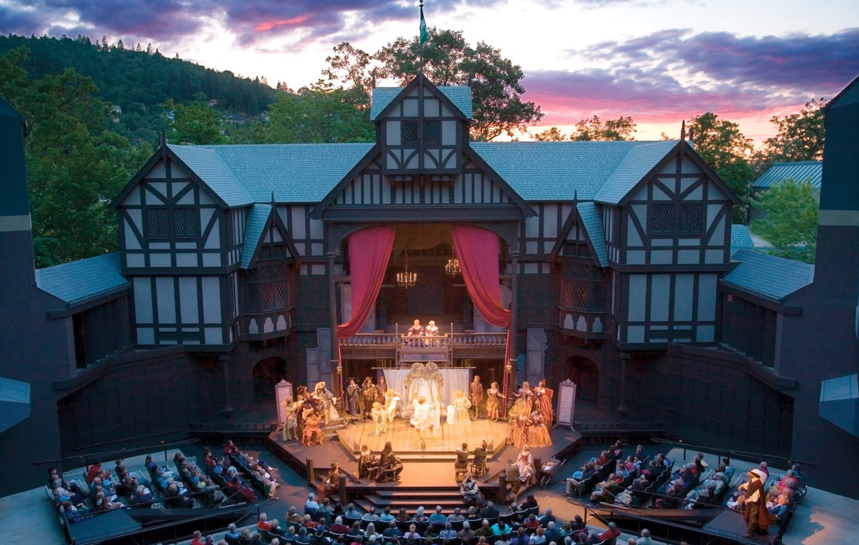 From Tony Award winning Oregon Shakespeare Festival, to local Ashland Folk Collective, and from unforgettable concerts under the stars at the Britt Music Festival to short stories capturing your heart at the Ashland Independent Film Festival. Southern Oregon has it all.Learn More
