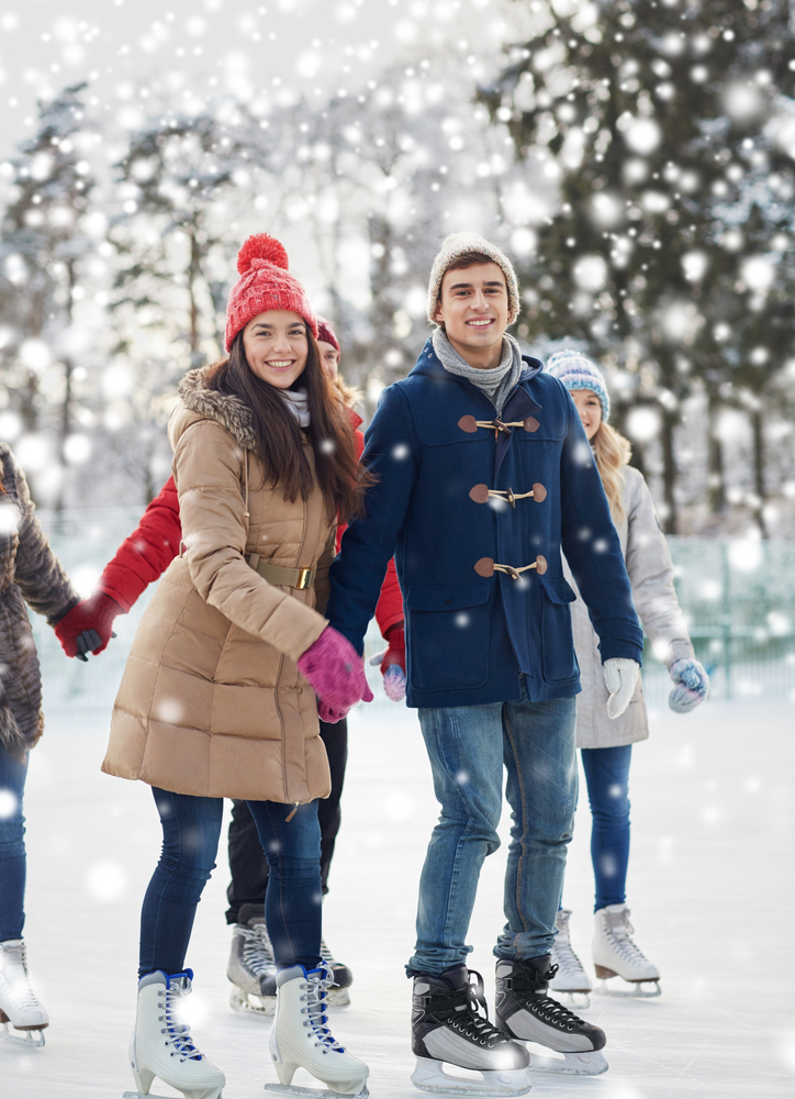People,,Winter,,Friendship,,Sport,And,Leisure,Concept,-,Happy,Friends People,,Winter,,Friendship,,Sport,And,Leisure,Concept,-,Happy,Friends